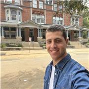 Tengo un grado en Periodismo y Comunicación corporativa. He realizado clases particulares a alumos de Primaria y ESO.